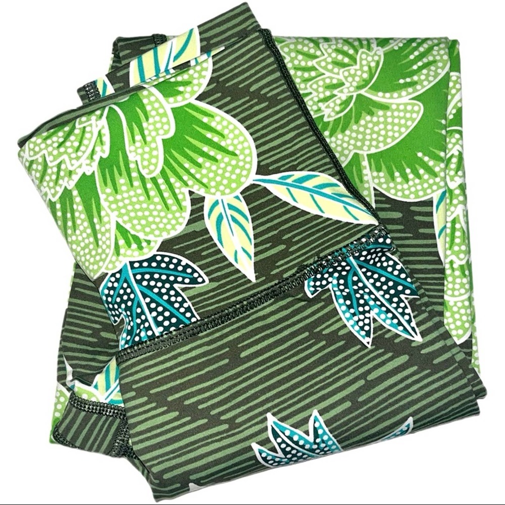 Aerie Green tropical floral Chill Play Move Leggings women’s size XS
